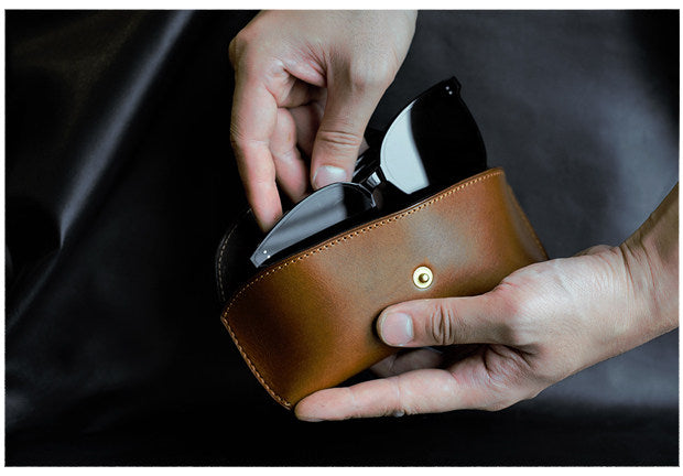 Retro Tanned Leather Glasses Case