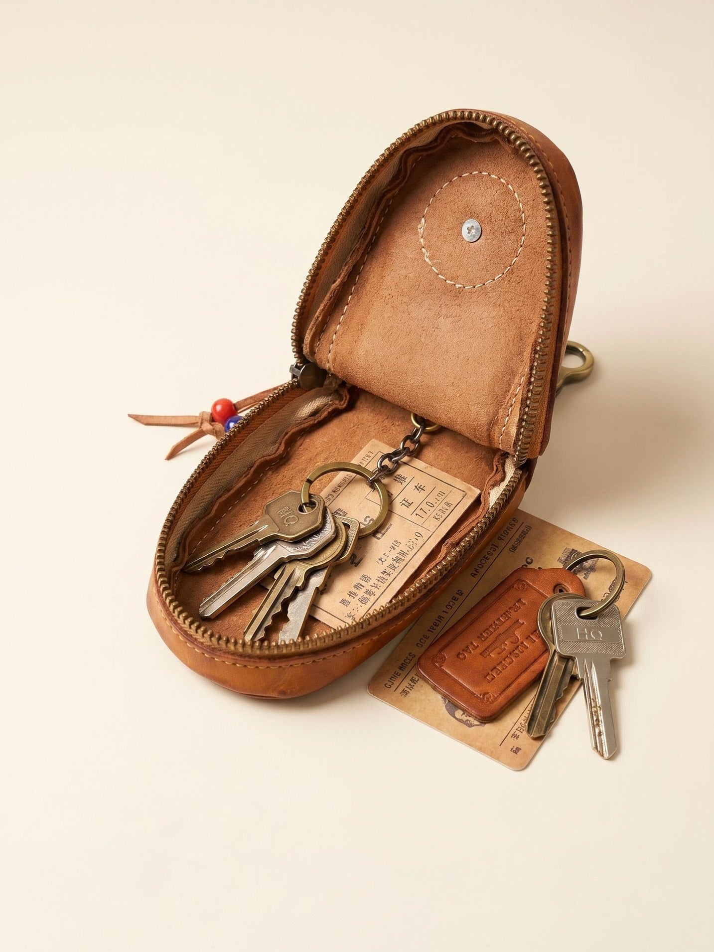 Top-grain Leather Vintage Key Pouches with Pom Pom Tassels