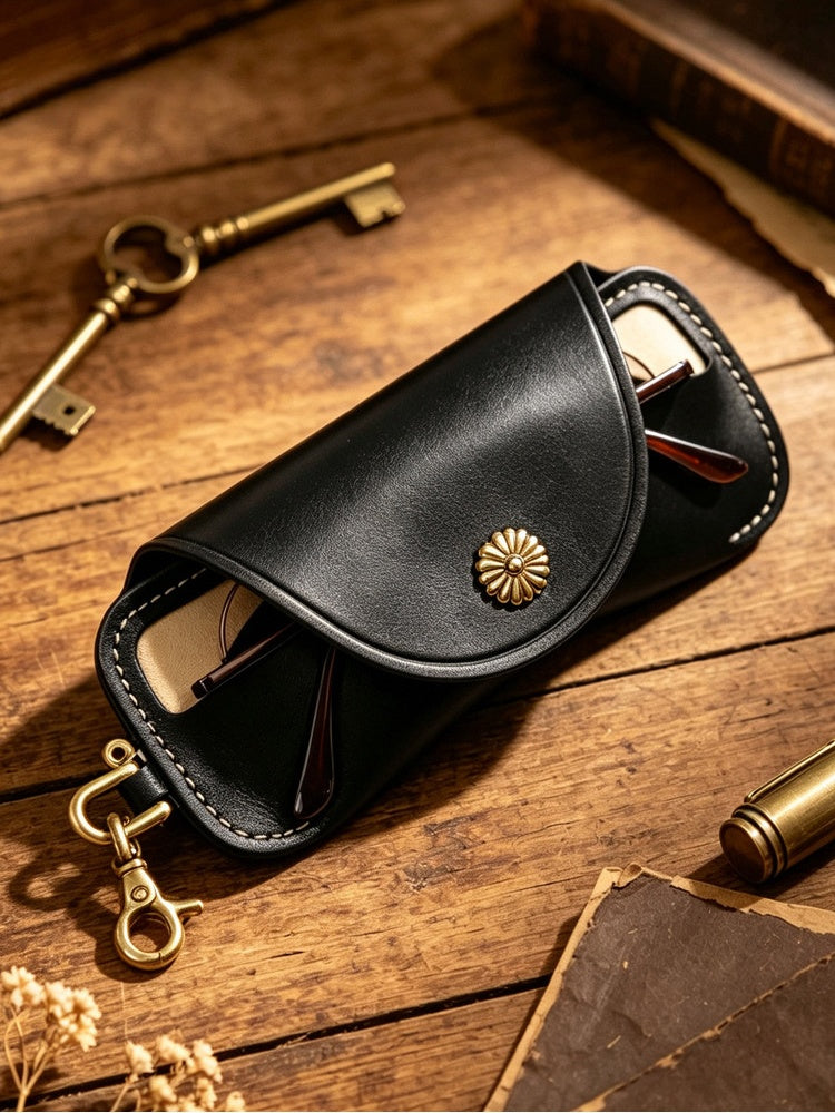 Retro Tanned Leather Glasses Case