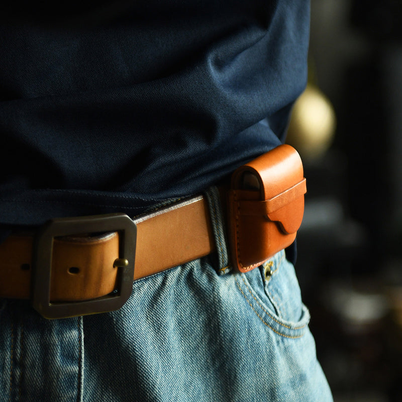 Hand-stitched vegetable tanned cowhide leather lighter protective bag