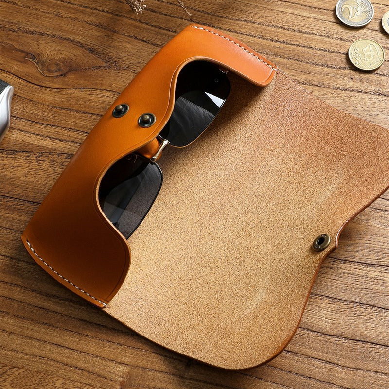 Retro Tanned Leather Glasses Case