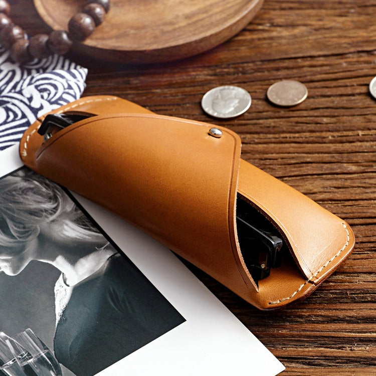 Retro Tanned Leather Glasses Case