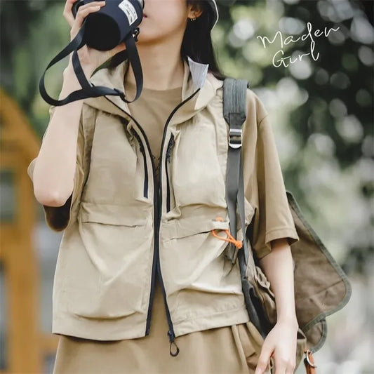 Women's Mountain Outdoor Camping Vest Japanese Hooded Loose Casual Sleeveless Jackets Large Size Cargo Pocket Waistcoat