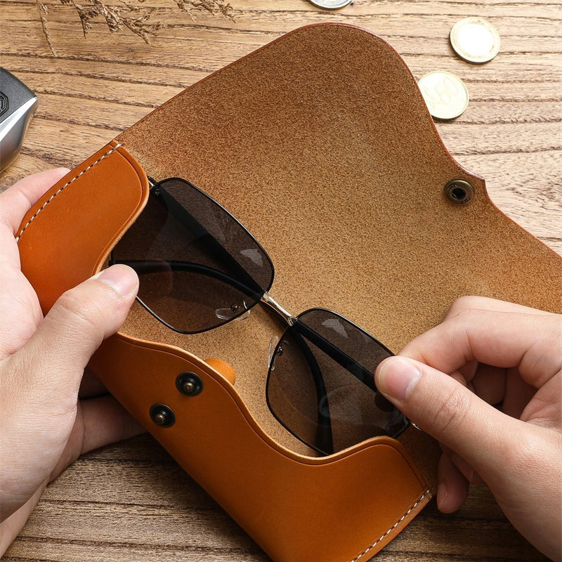 Retro Tanned Leather Glasses Case