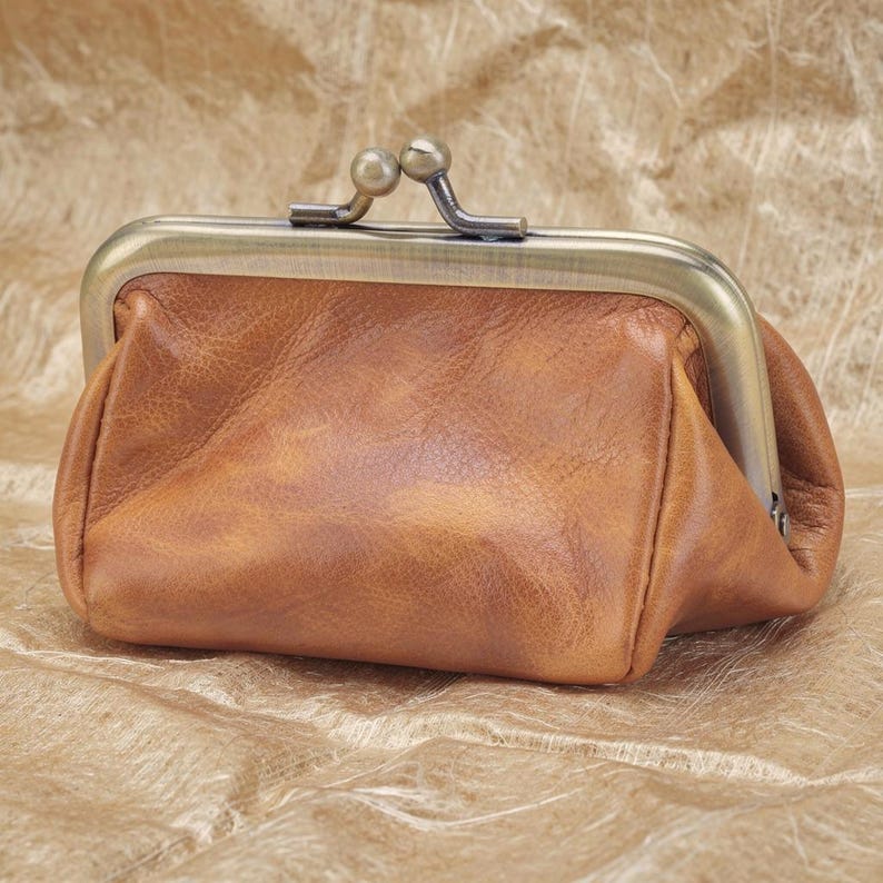 Retro Leather Coin Purse Handmade Kiss Lock Coin Wallet
