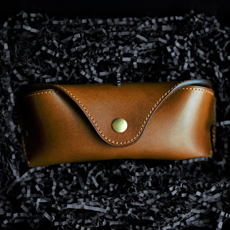 Retro Tanned Leather Glasses Case