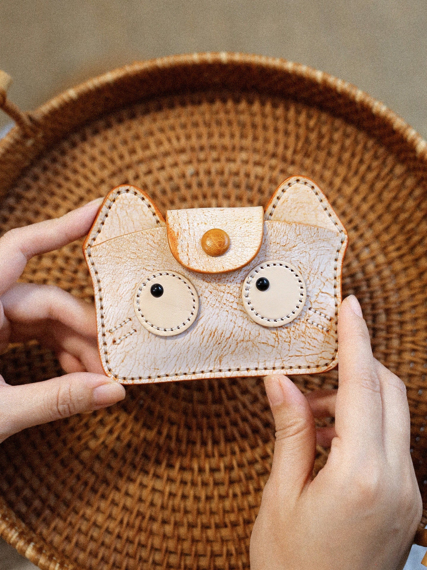 Vintage Handmade Leather Kitten Card Holder Storage Bag