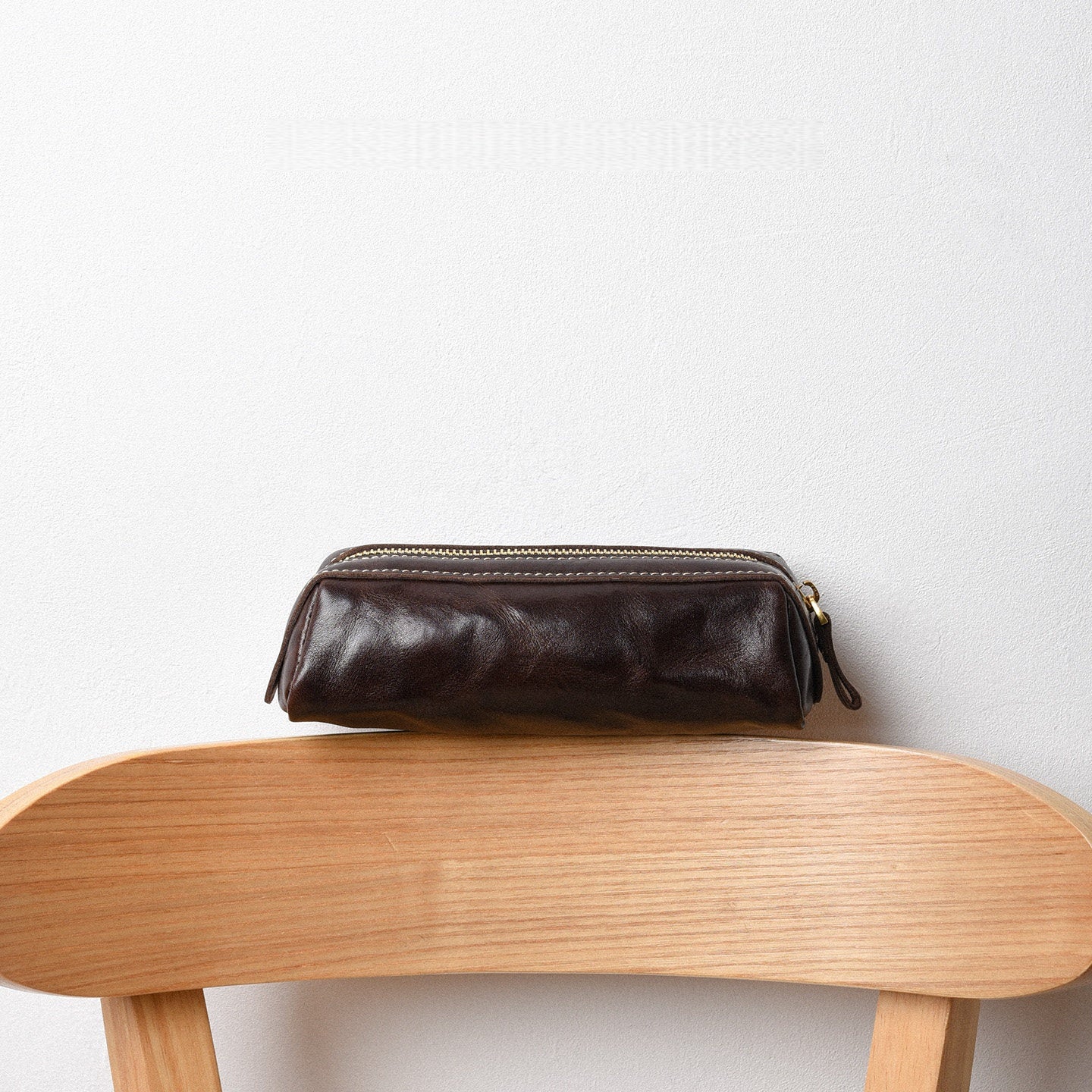 Retro Handmade Leather Zipper Storage Bag